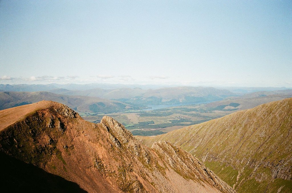 D000037670032